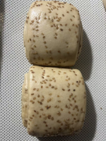 全麦芝麻大花卷